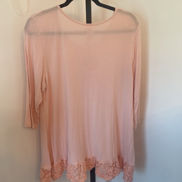 2B Together Womens Peachy Round Neck Lace 3/4 Sleeve Pullover Blouse Top Size M - Picture 2 of 5